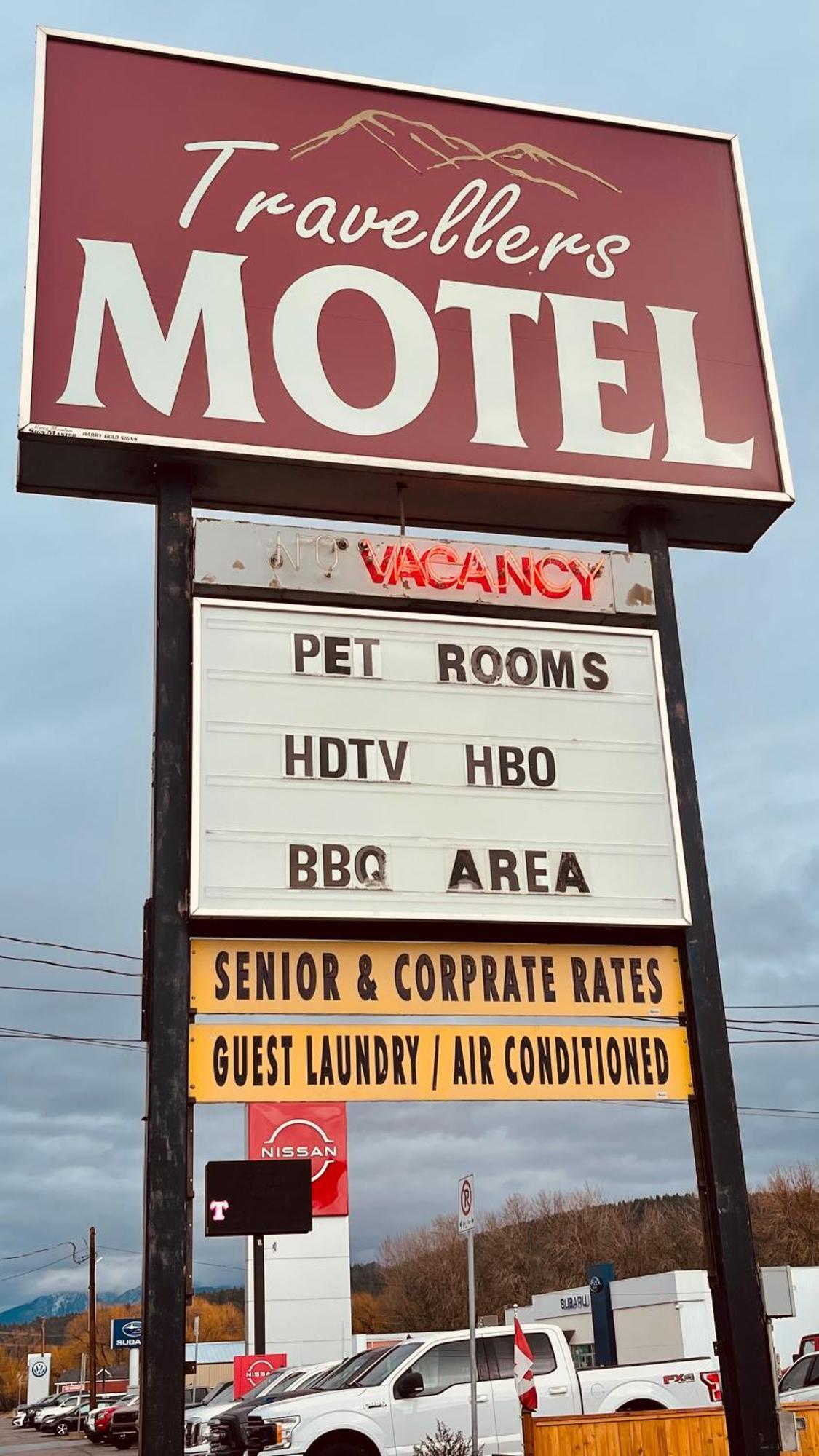 Travellers Motel Cranbrook Exterior photo