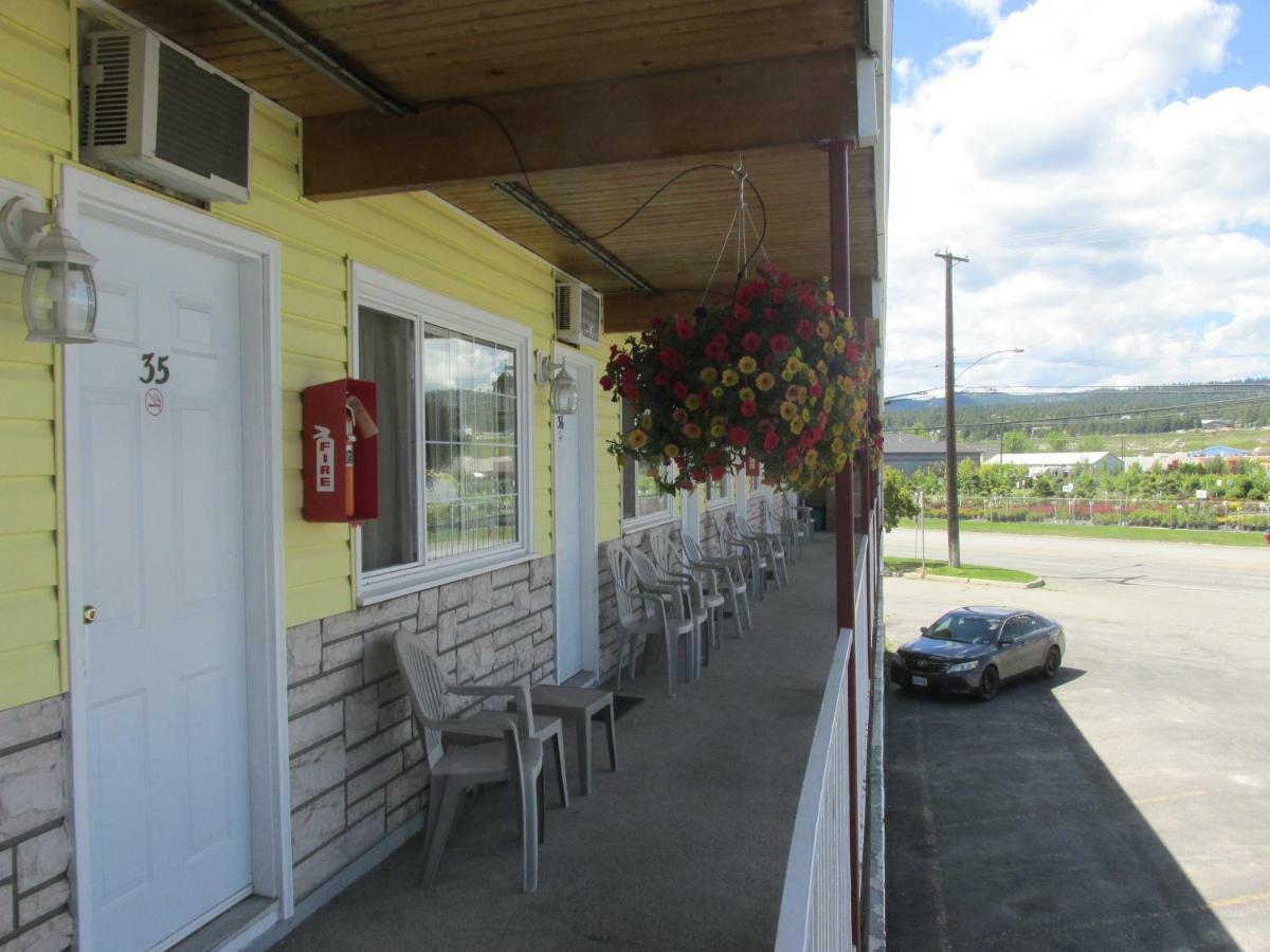 Travellers Motel Cranbrook Exterior photo